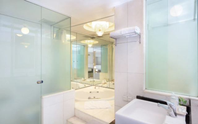 Tychi Hotel