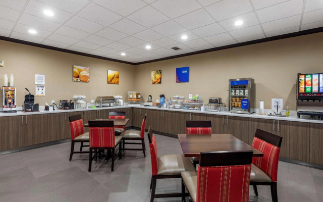 Comfort Suites Waco Near University Area