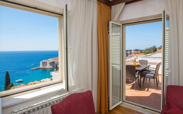 Penthouse the Best Old Town View