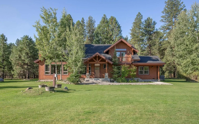 River Lodge in Plain