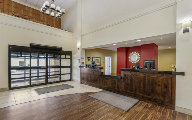 Best Western Plus Hudson Hotel & Suites