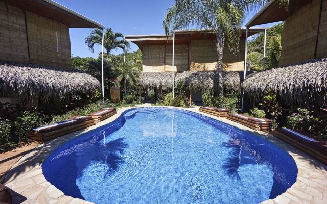 Otro Lado Lodge and Restaurant