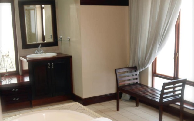 Elegant Manor Guest House