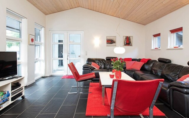 Exotic Holiday Home in Oksbøl With Sauna