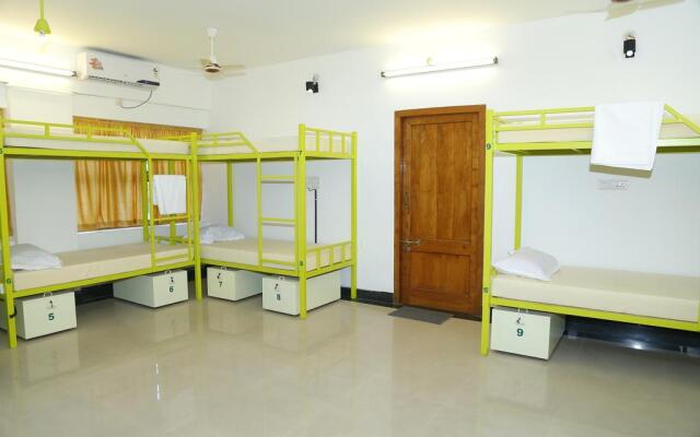 Hostel By The Sea