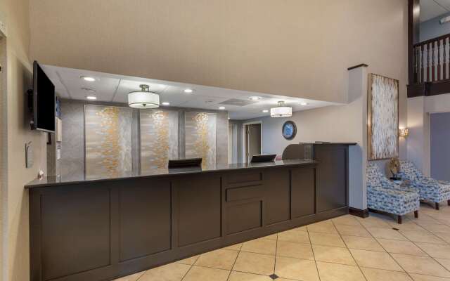 Best Western Plus Russellville Hotel & Suites