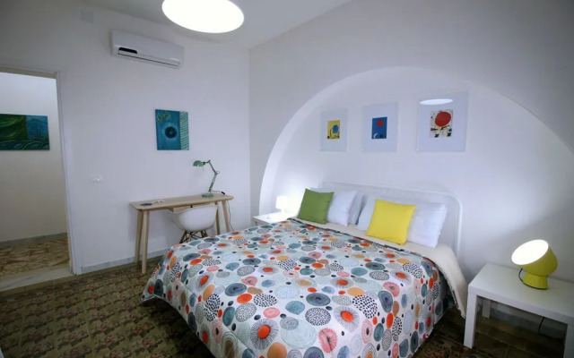 De Nobili's Apartment