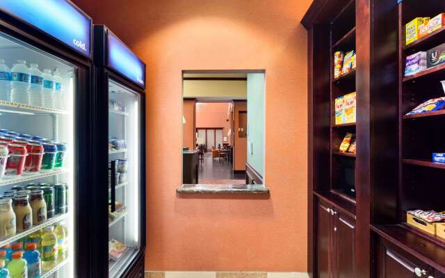 Hampton Inn & Suites Mission