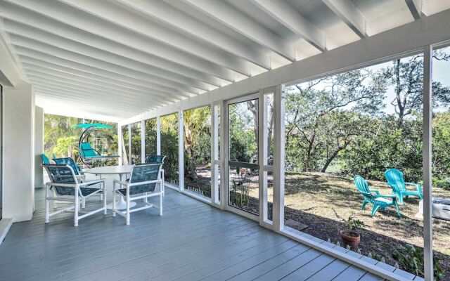 Tropical Waterfront Home: Central Location!