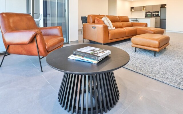 Indulge Apartments City View Penthouses
