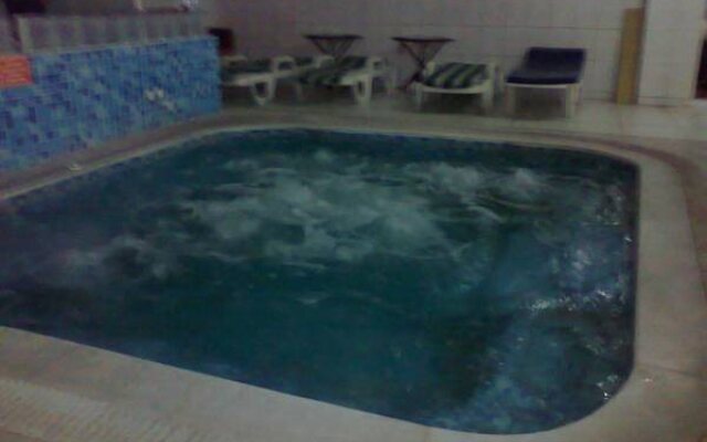 Ozgur Hotel