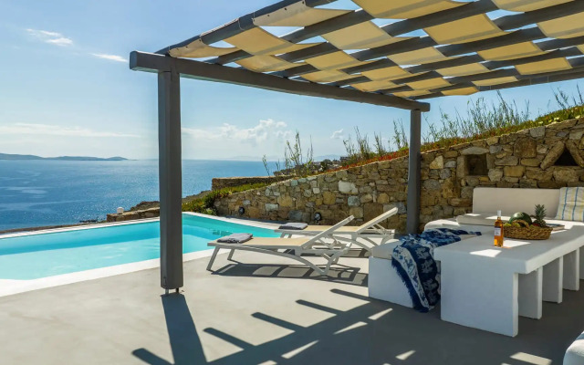 Villa Diorite by Mykonos Rocks