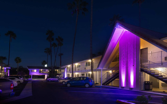 Hotel Iris - San Diego