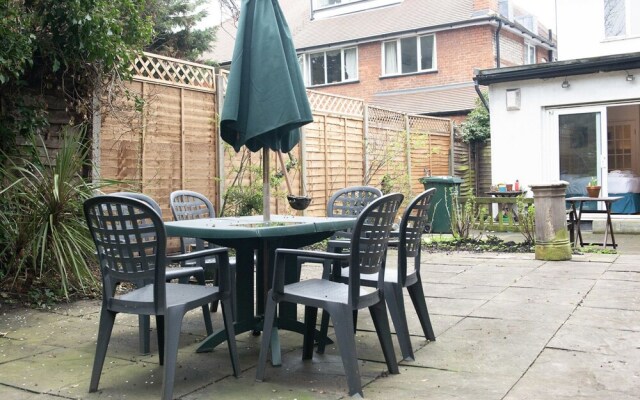 3 BR by Hampstead Heath W/terrace + Parking