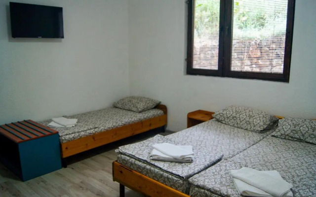 Villa Megdani