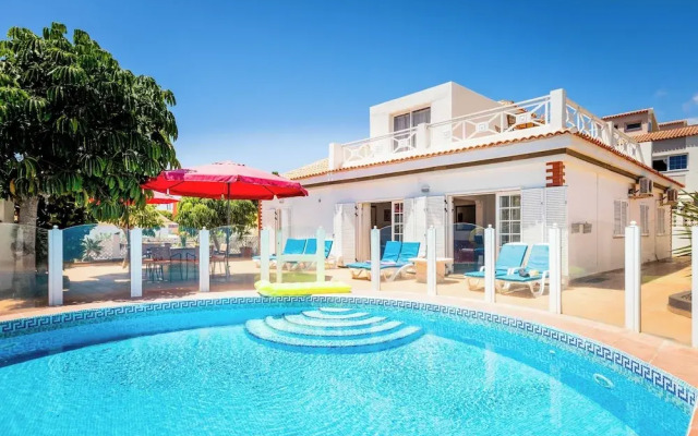 Villa Lory