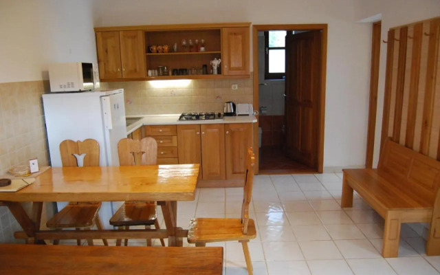 Boróka Apartmanházak - Fagyöngy House