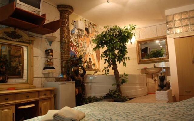 Kokomos Beach Resort