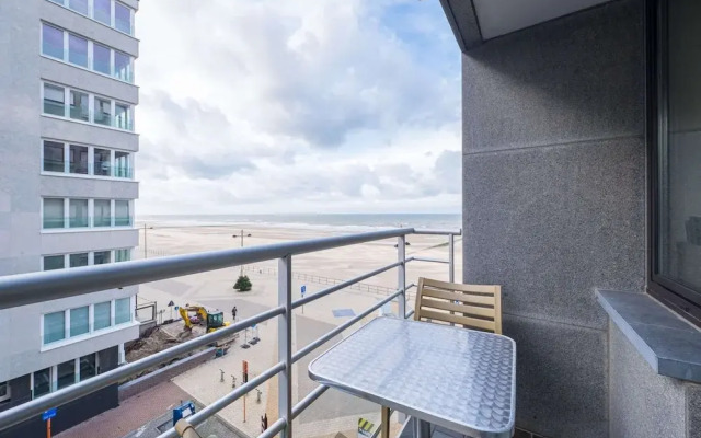 Studio Retreat With Sunny Terrace