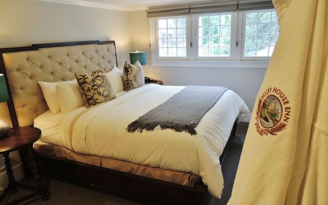 Huff House Inn and Cabins