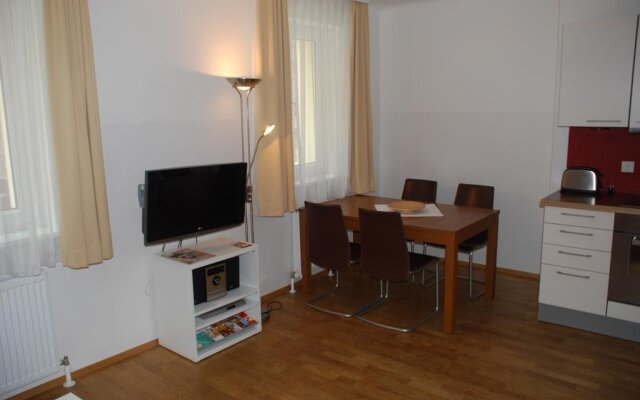 Towns Apartments