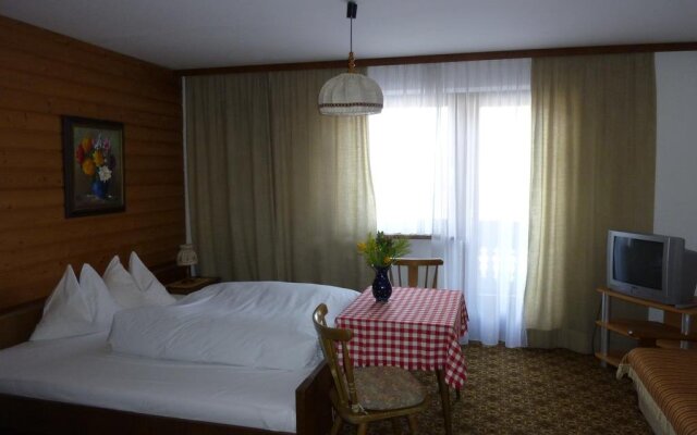 Hotel-Pension Tasma