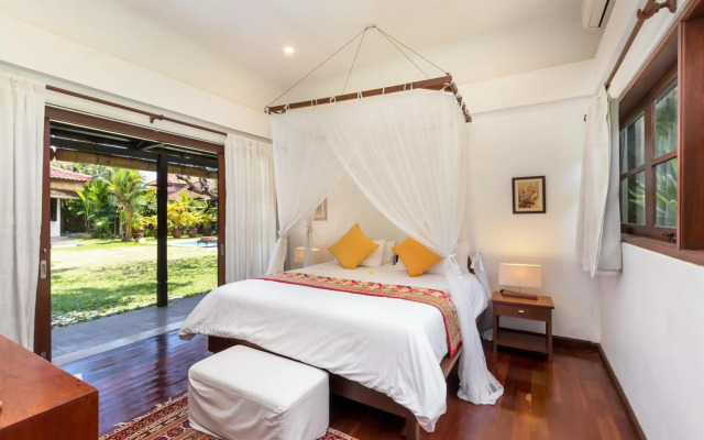 Villa Eight