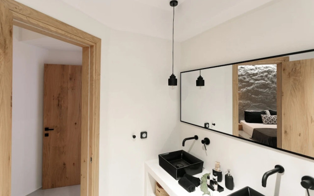 Villa Anamnisis With 5 Bedrooms and 5 5 Bathrooms