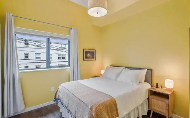 Sunstone Suite - 202