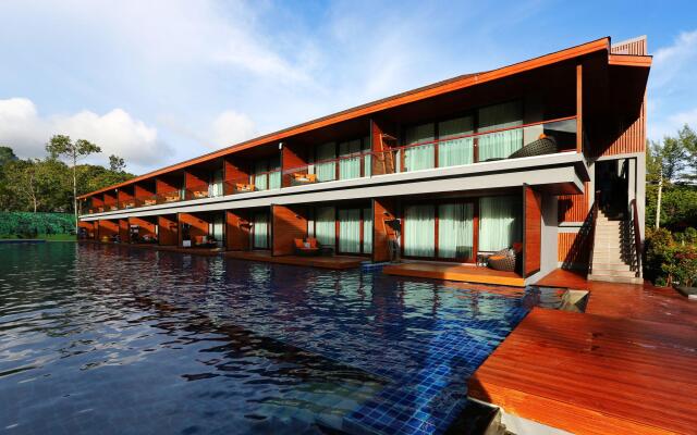 Akira Lipe Resort