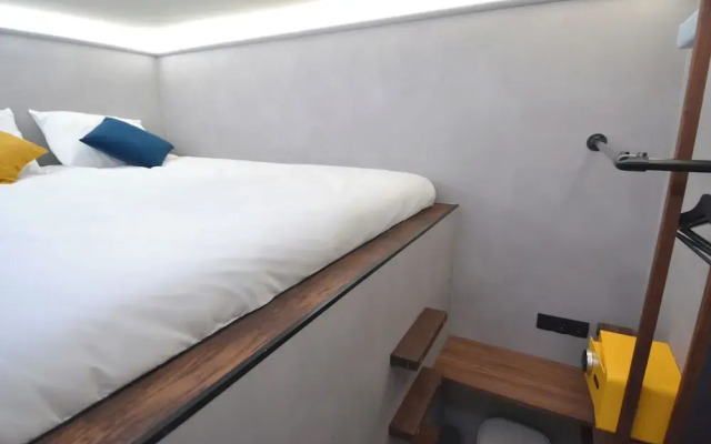 The Hyve Capsule hostel Amsterdam