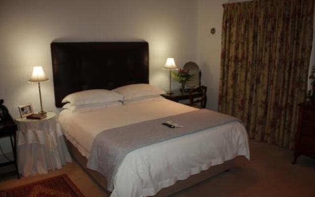 Hermanus Dorpshuys Guesthouse