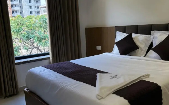 Innzoy Hotels - DLF Road