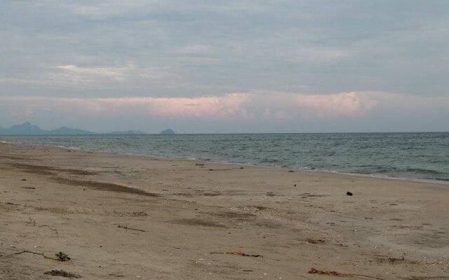 Baan Talaywhan Resort