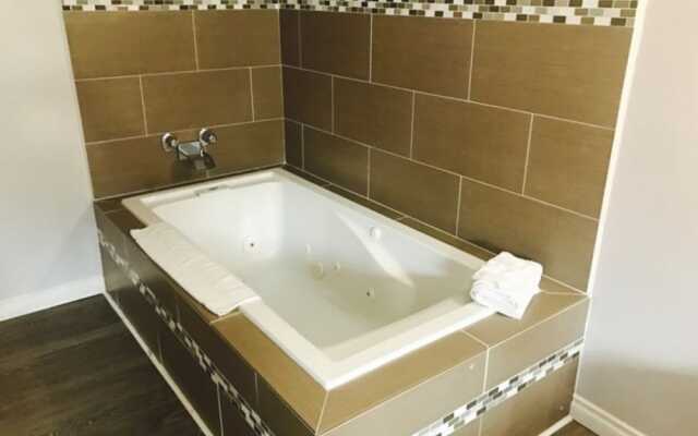 Kings Row Inn