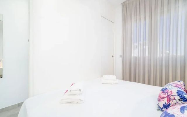 Beachfront Apartment in Empuriabrava