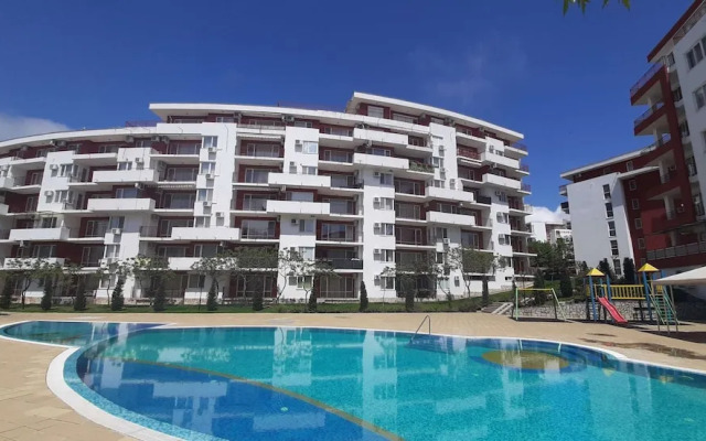 kalina private apartments in Marina View