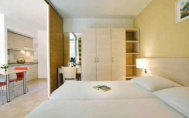 Camping Solaris Rooms