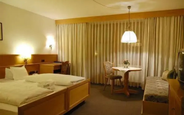 Hotel Weinbauer