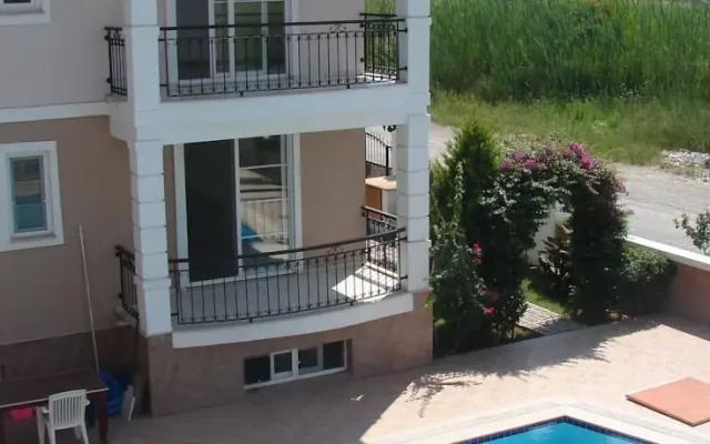 Noya Apartments