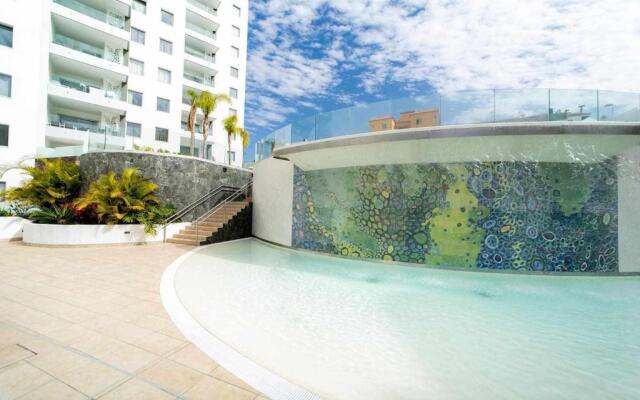 Ocean Garden Suite 11 con jardín privado