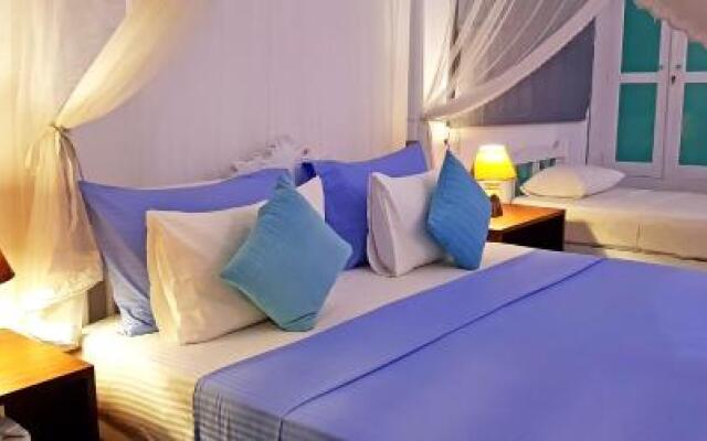 Neela's Guest House-Hikkaduwa Beach