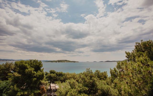 Hotel Villa Arausana & Antonina