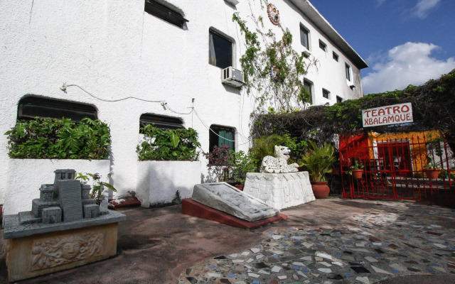 Hotel Xbalamque and Spa Cancun