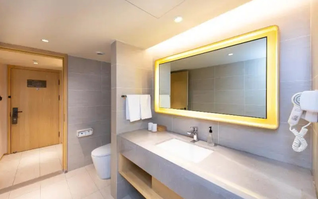 Ji Hotel Guiyang North Railway Station