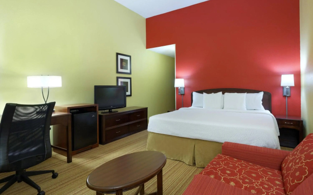 Courtyard by Marriott Chesapeake