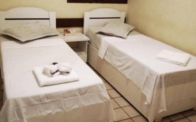 Escuna Praia Hotel