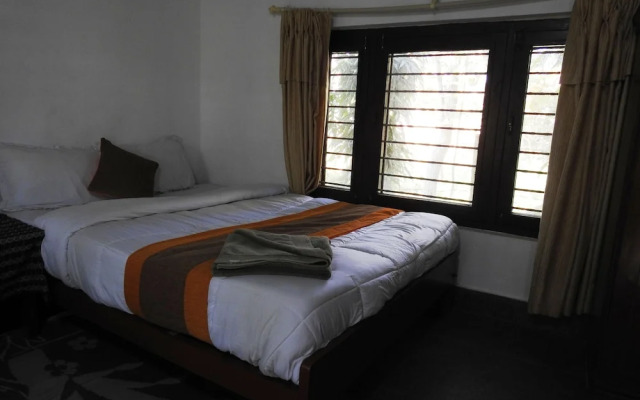 Rhino Lodge Bardia
