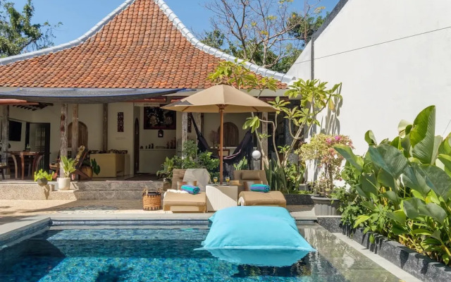 Madeira Javanese Joglo, Jimbaran