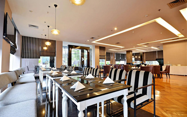 ZEN Rooms Mampang Tendean